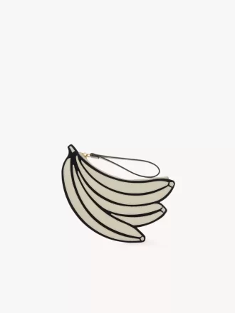 Banana flat pouch in grained leather