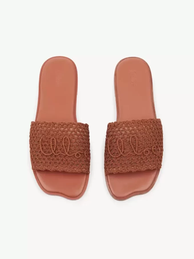 Chloé Soleil slide