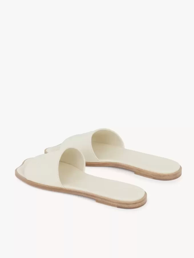 Chloé Soleil slide