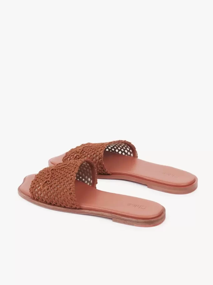 Chloé Soleil slide