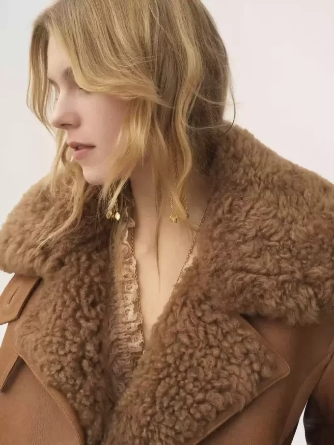 Cropped boxy jacket in leather