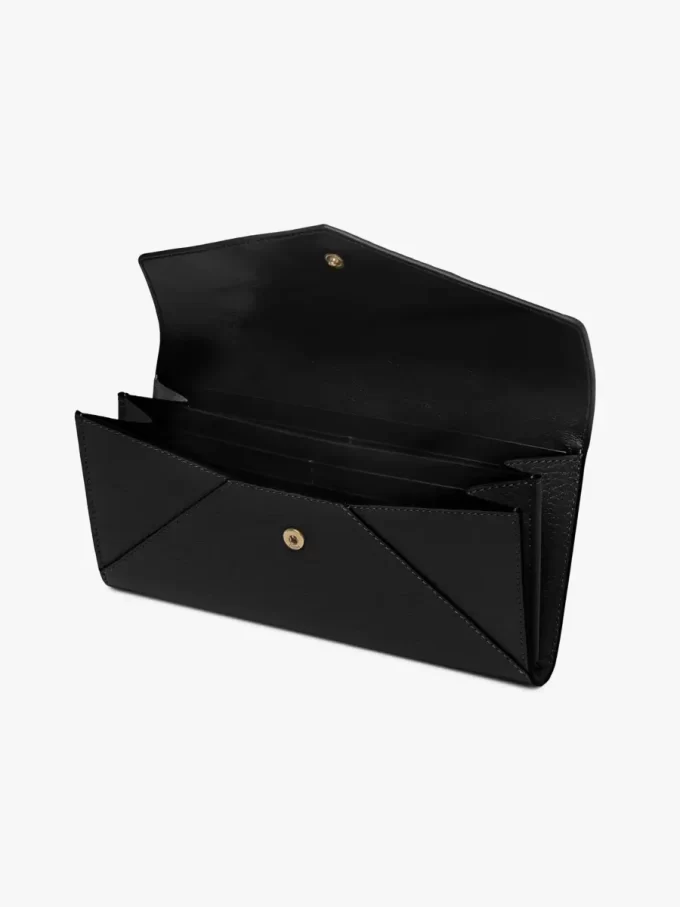 Envelope long wallet with flap in grained leather