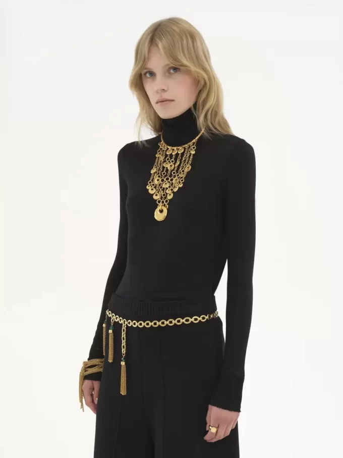 Fitted turtleneck in wool knit