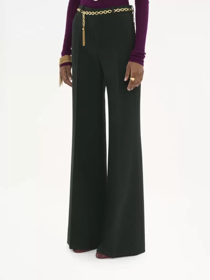 Flared tailored pants in wool crêpe
