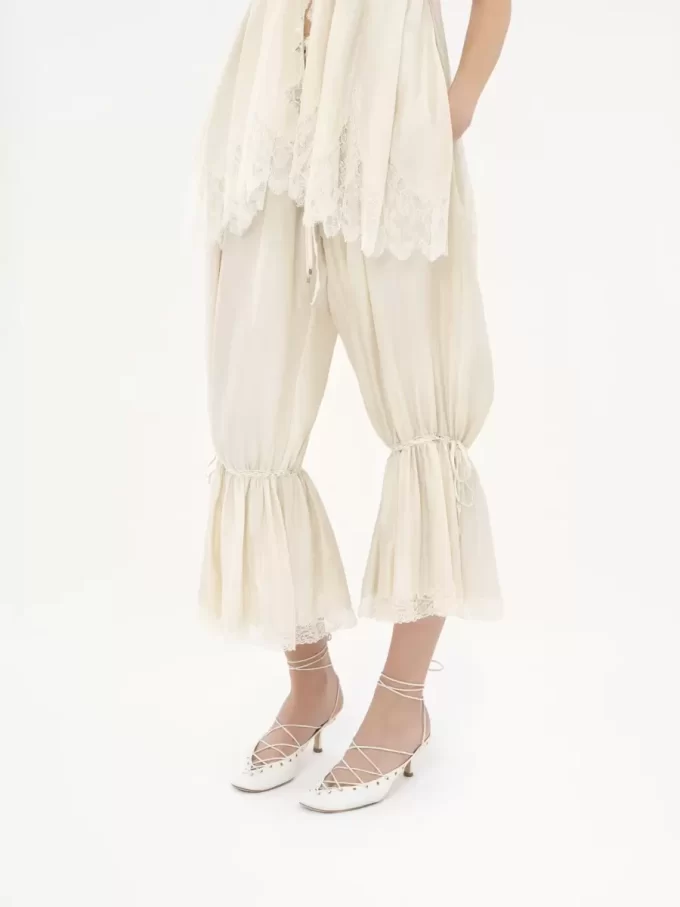 Fluid cropped pants in washed silk pongé & lace