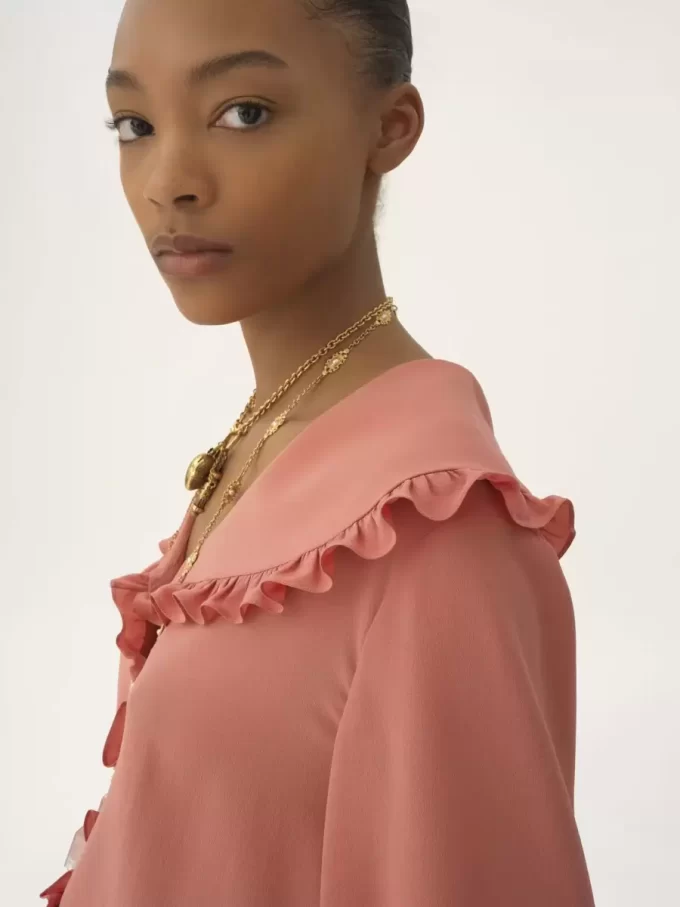 Fluid ruffle blouse in crêpe de chine