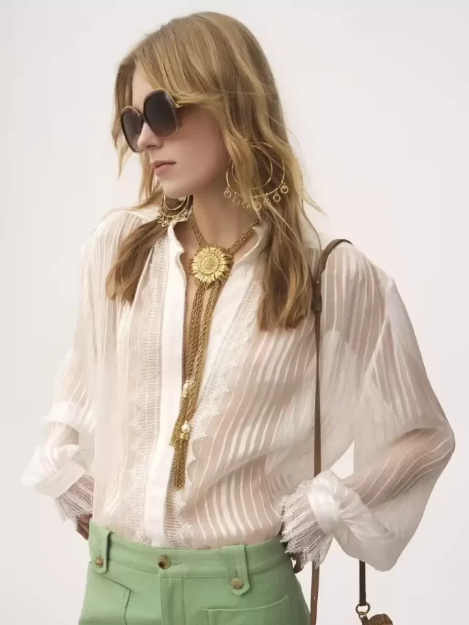 Gathered blouse in silk mousseline & lace Gathered blouse in silk mousseline & lace