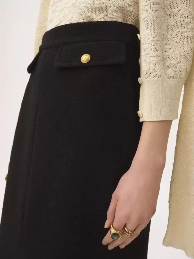 Knee-length skirt in wool bouclette