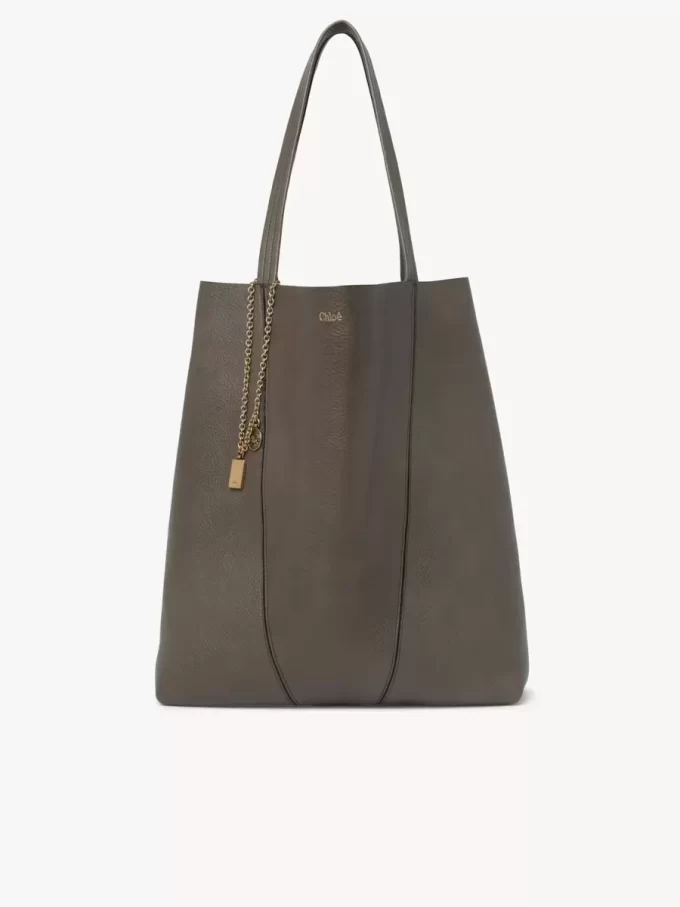 Large Chloé Spin tote bag in grained leather Large Chloé Spin tote bag in grained leather