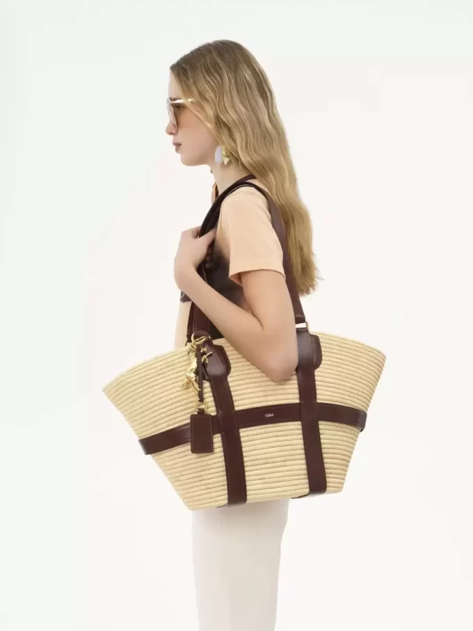 Large Kerala 25 basket in raffia