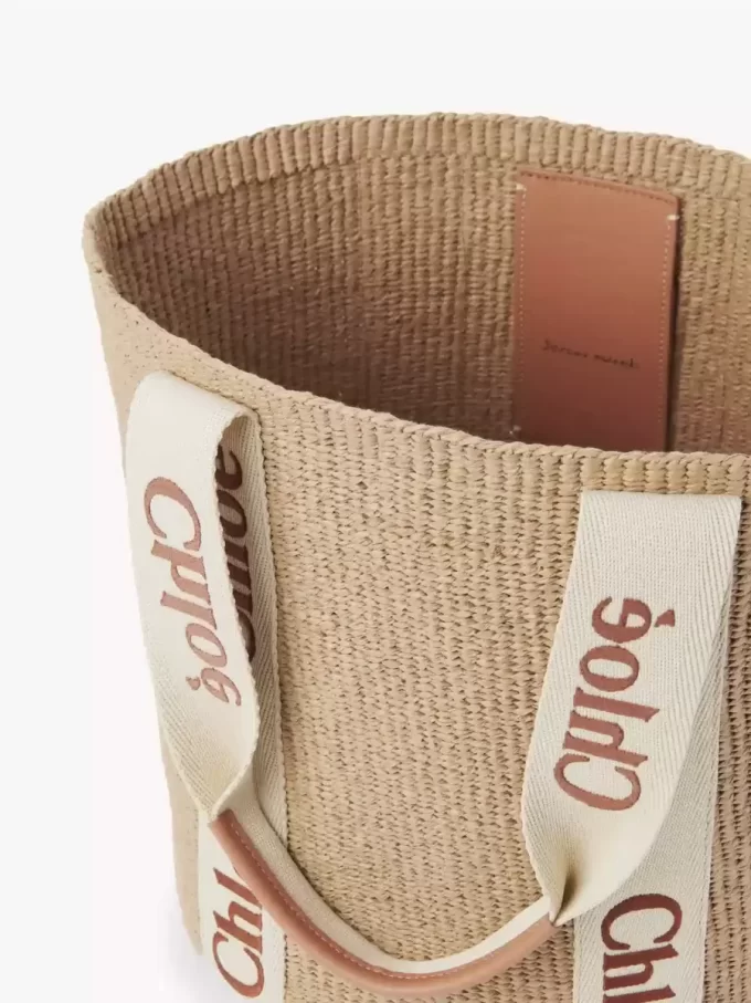 Large Woody basket in natural fibers