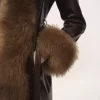 Long column coat in leather