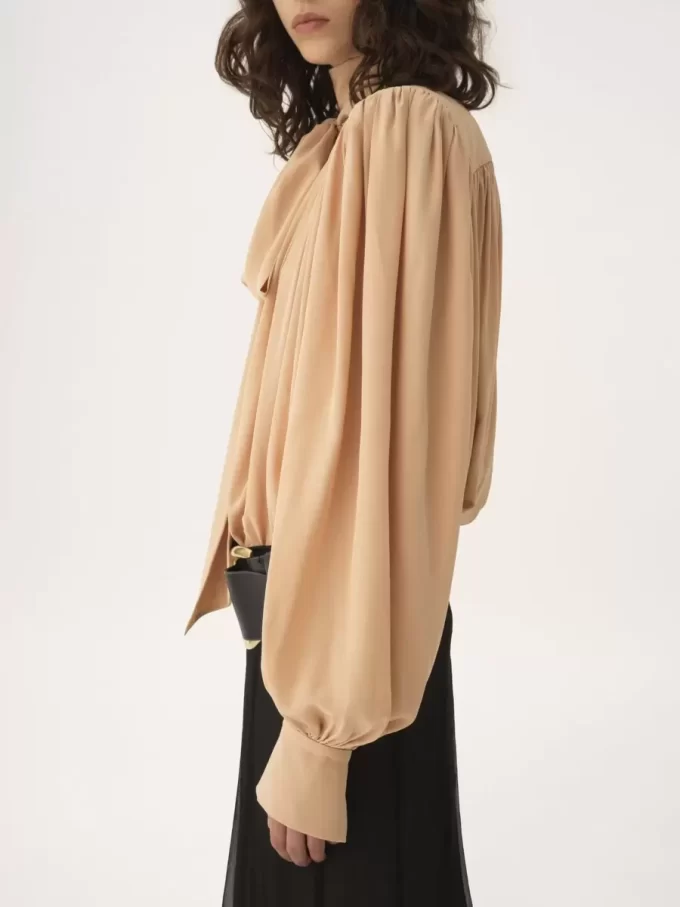 Oversized gathered lavallière blouse in crêpe de chine