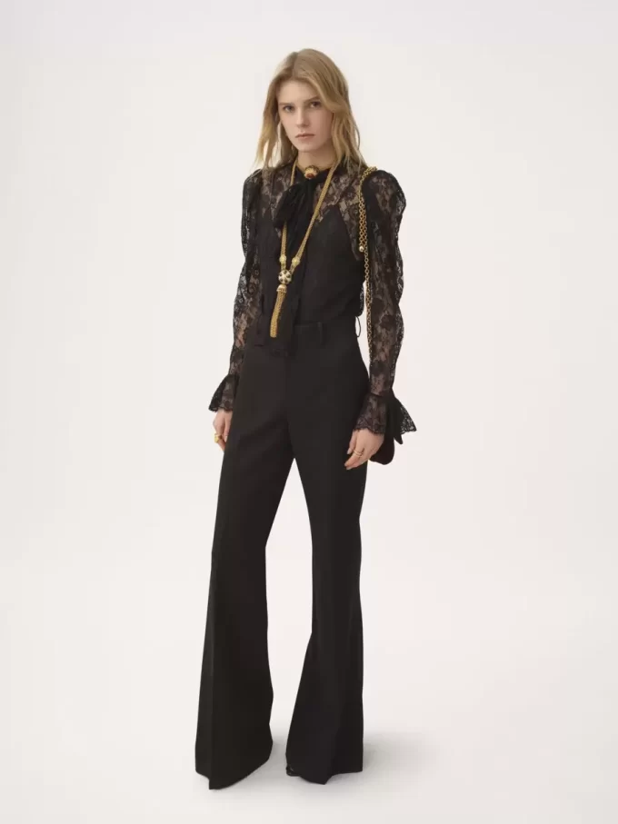 Puff-sleeve lavallière top in floral lace jacquard Puff-sleeve lavallière top in floral lace jacquard