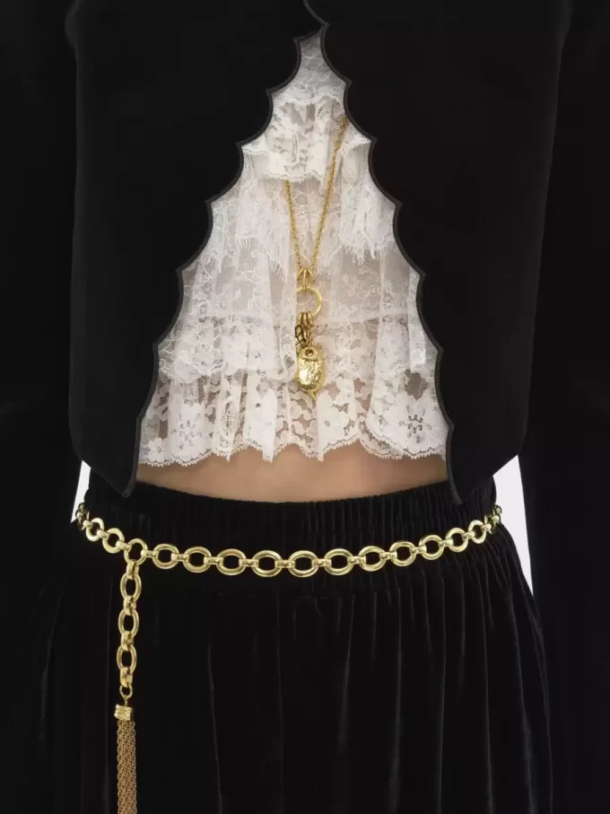 Scalloped Spencer jacket in velvet