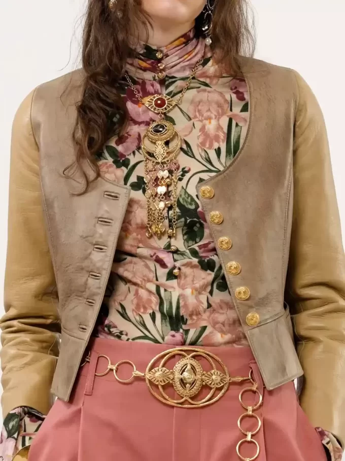 Buttoned mock-neck top in wool jersey