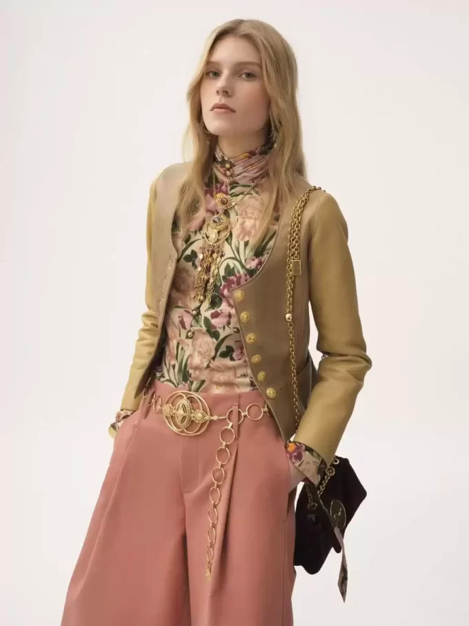 Scoop-neck cinched jacket in leather