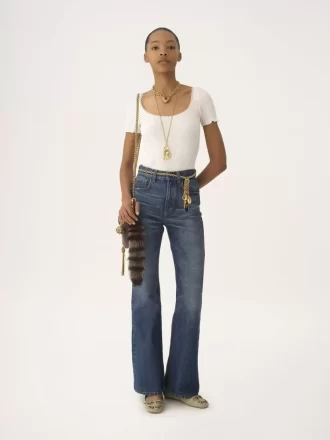 Scoop-neck fitted T-shirt in cotton