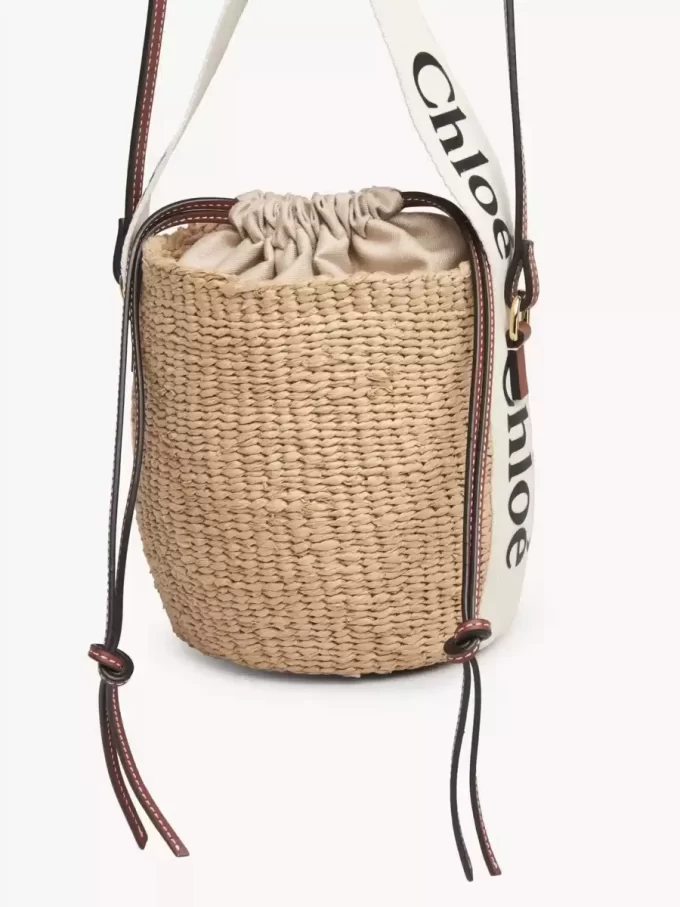 Small Woody basket in natural fibers