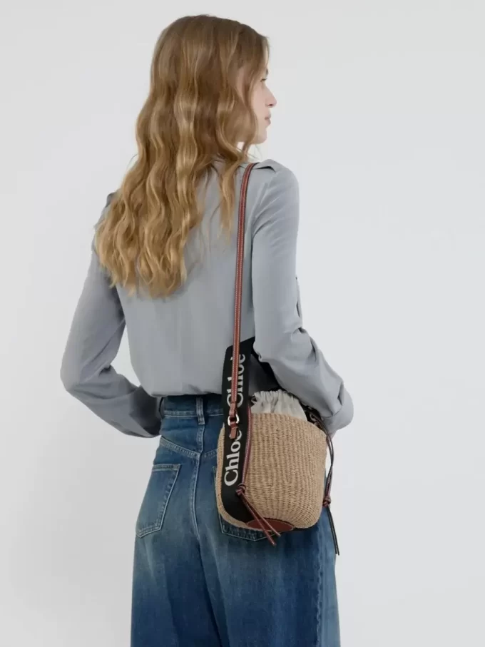 Small Woody basket in natural fibers