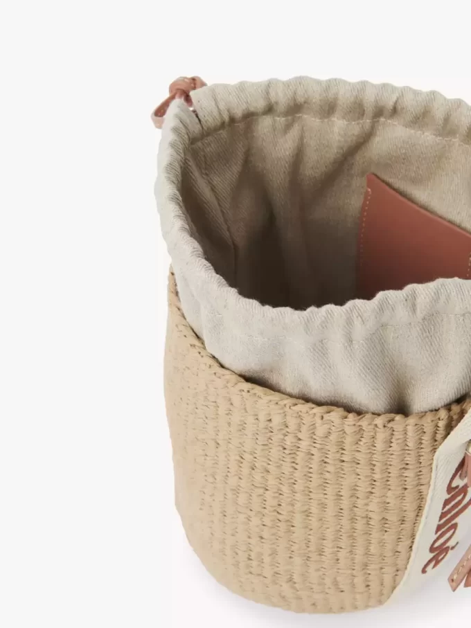 Small Woody basket in natural fibers