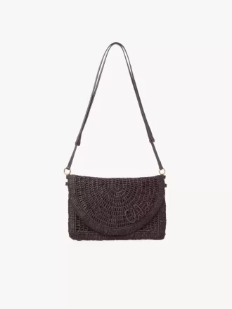 Summer Banana flat pouch with strap in raffia