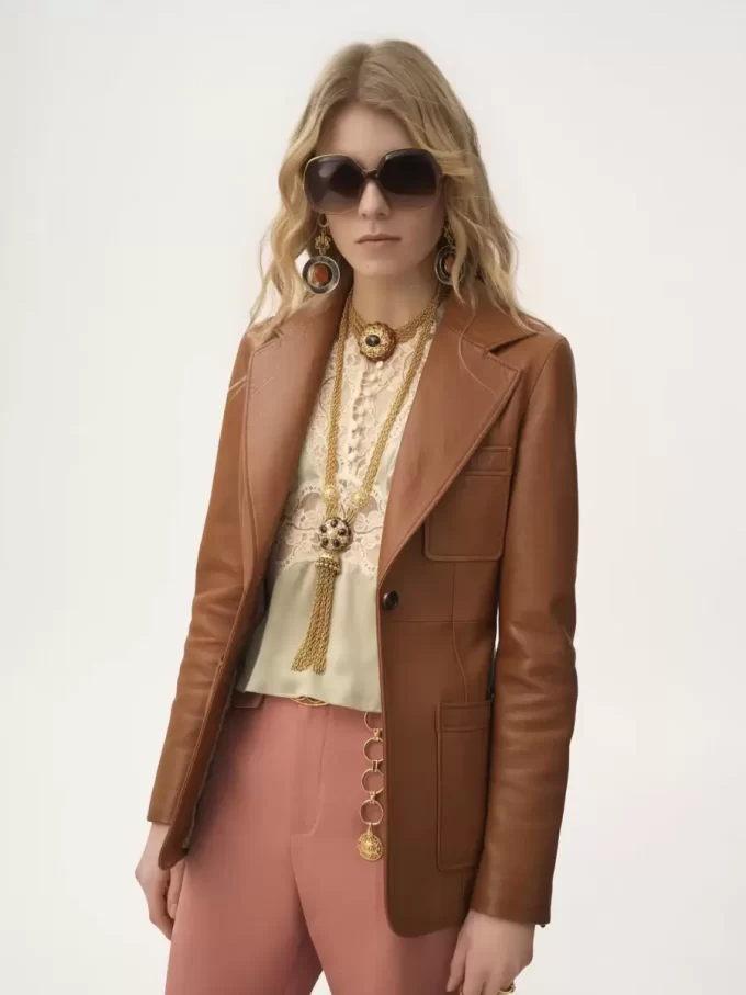 Tailored jacket in leather