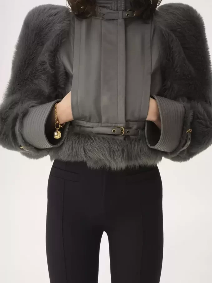 Tailored pants in wool gabardine