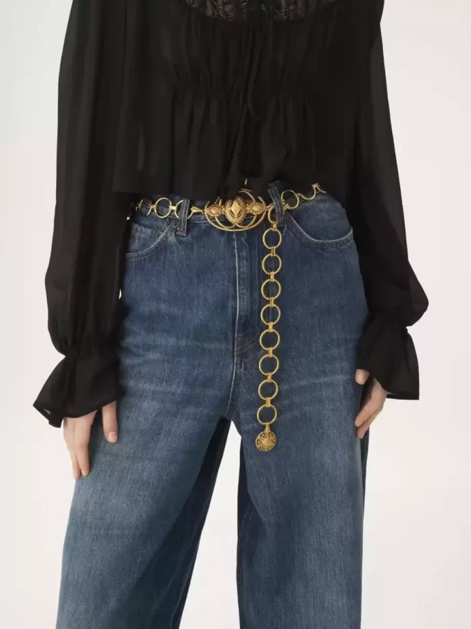 The Chloé Amulet jewelry belt