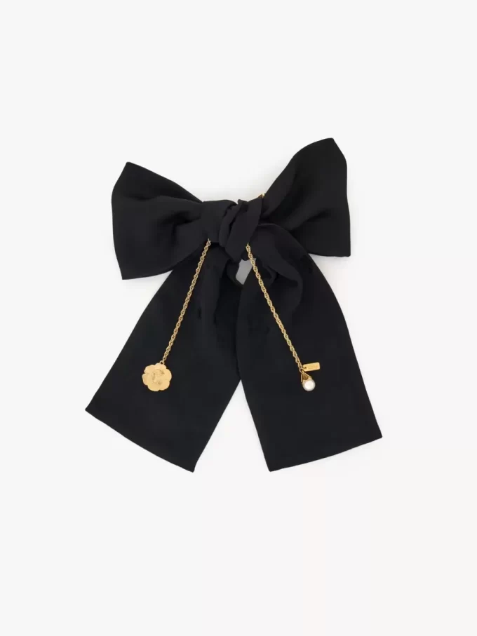 The Chloé Candid hair clip