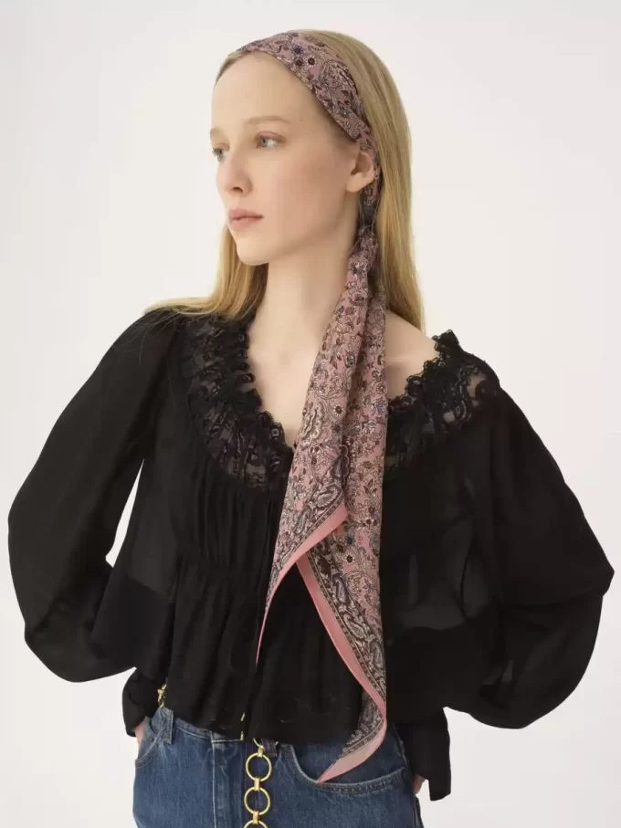 The Chloé Paisley bandeau scarf in silk charmeuse