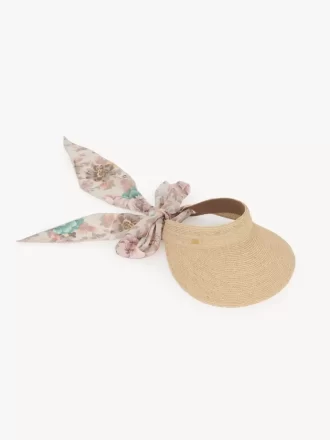 The Chloé visor in raffia The Chloé visor in raffia