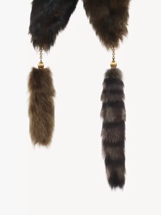 The Treasure Tails scarf in shearling