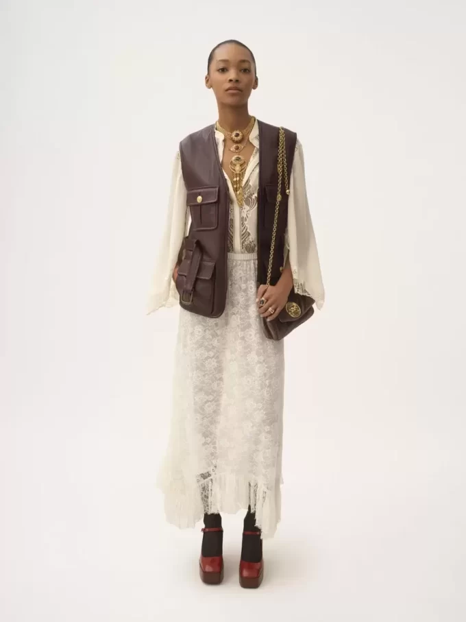 Utilitarian vest in leather